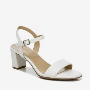 NWT Naturalizer Women's Bristol White
Heel Sandal Size 8.5